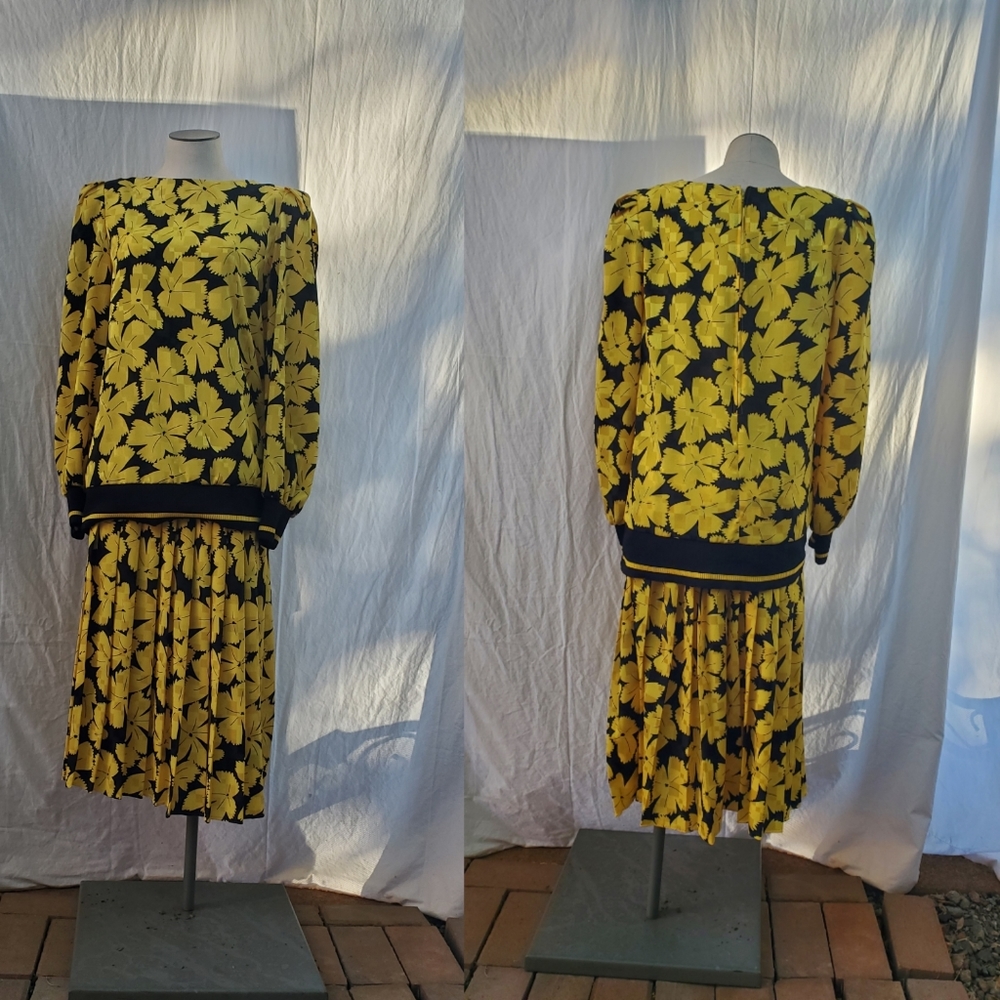 1980s black and yellow floral set xs/s